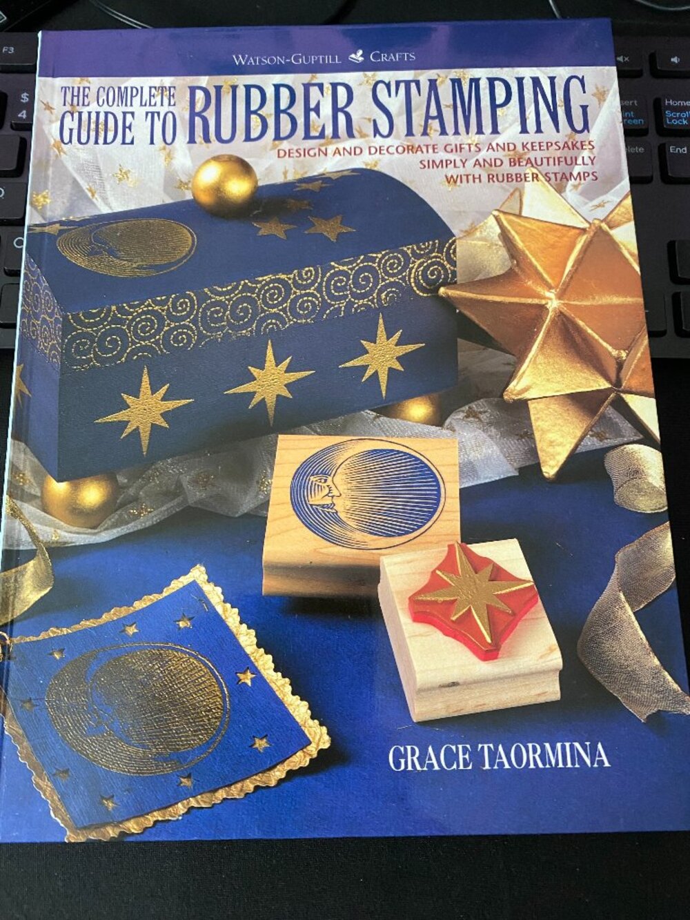 GUIDE TO RUBBER STAMPING GENTLY USED 165 PAGES HARDCOVER BOOK EVERYTHING NEEDED